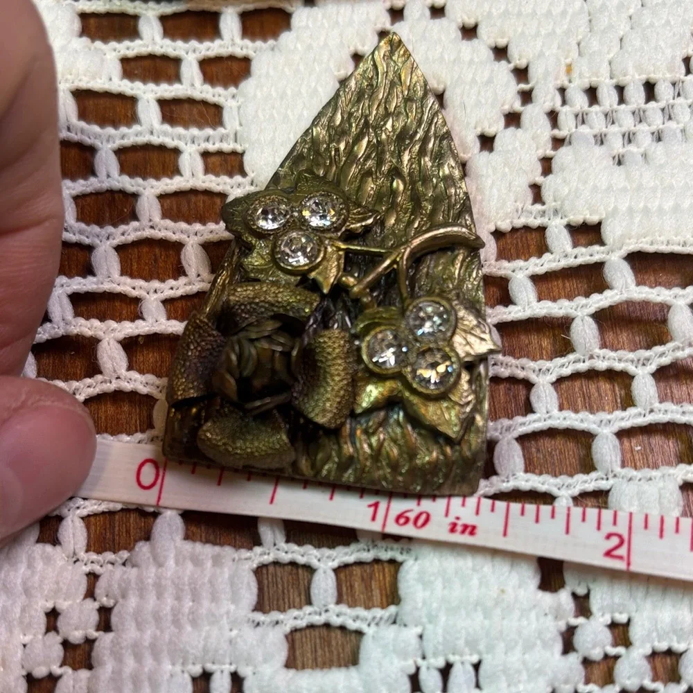 Vintage floral brass dress clips - Picture 8 of 8
